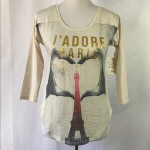 Belle Du Jour Women's Oatmeal Beige NWT 3/4 Sleeve Pullover Graphic Tee Small